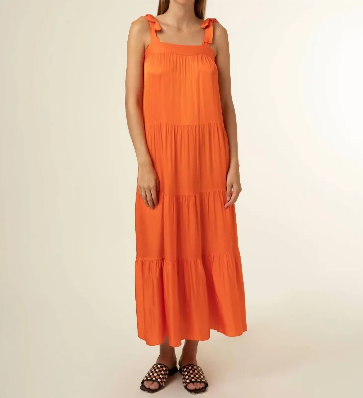 Chic & Modern Sales Rawen Dress In Orange