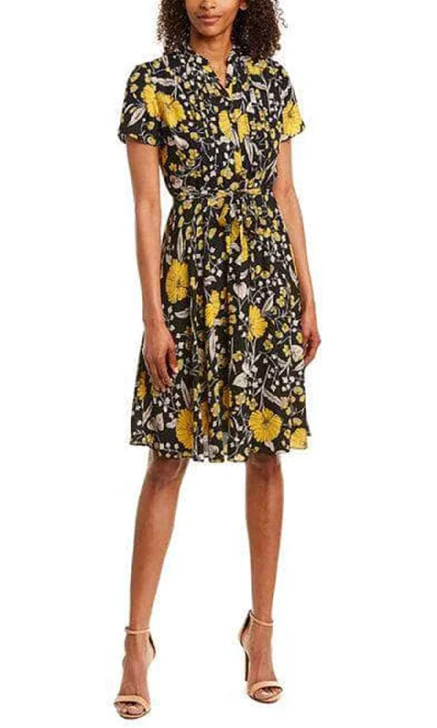 Classic Elegance Sales Nanette Nanette Lepore NM9K17126 - Floral Short Sleeved Button Down Dress