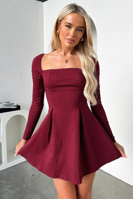 Vibrant Style Promotions Tabitha Mini Dress - Burgundy