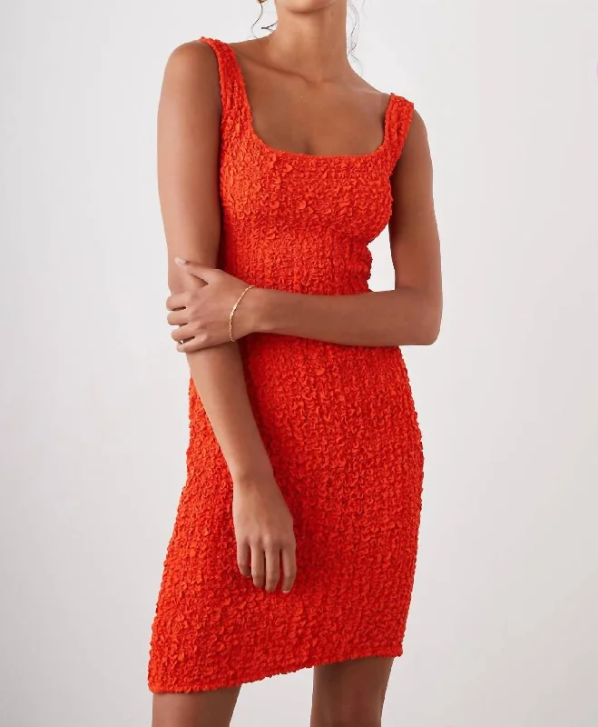 Trend Leading Collection Julie Dress In Cherry