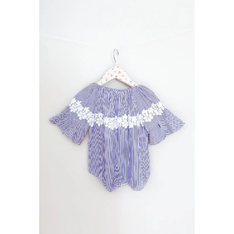 Elegant Women’s Clothing Online Maeli Rose Floral Lace Bell Sleeve