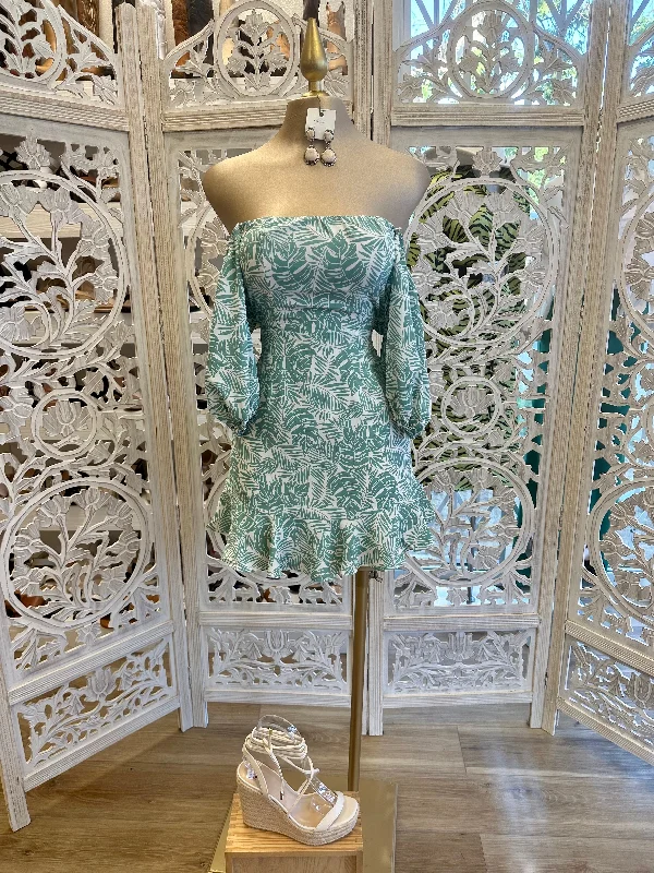 Style Breakthroughs Off Shoulder Leaf Pattern Mini Dress