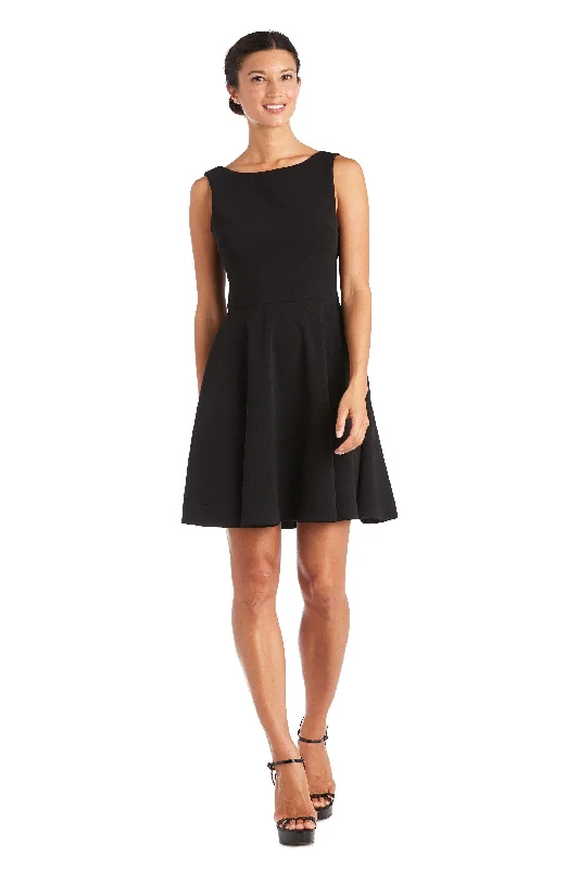 Comfortable Chic Morgan & Co 12888 Skater Short Black Dress