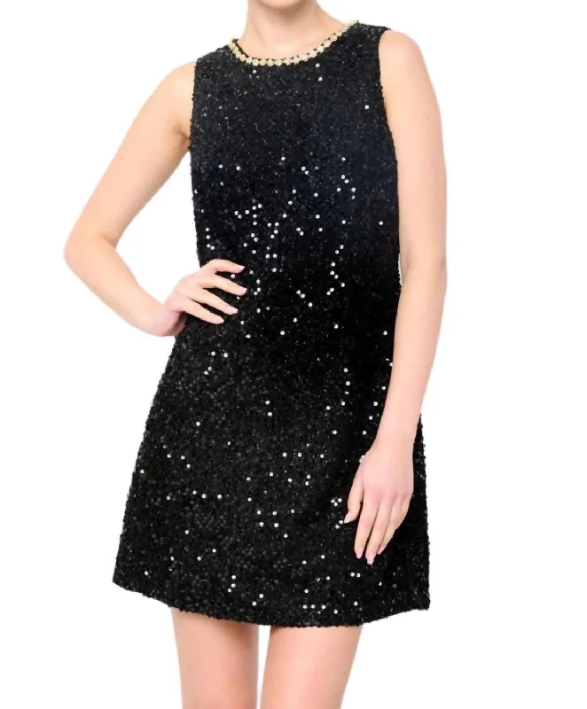 Chic And Trendy Ellis Dress In Mistletoe Tweed