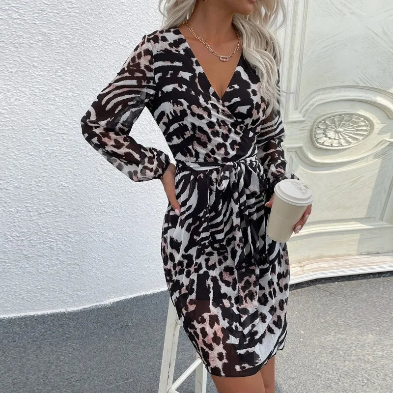 Comfort First Women's Fashion Elegant Leopard Print Autumn Women's 2024 New V-neck Full Lantern Sleeve Mini Dress