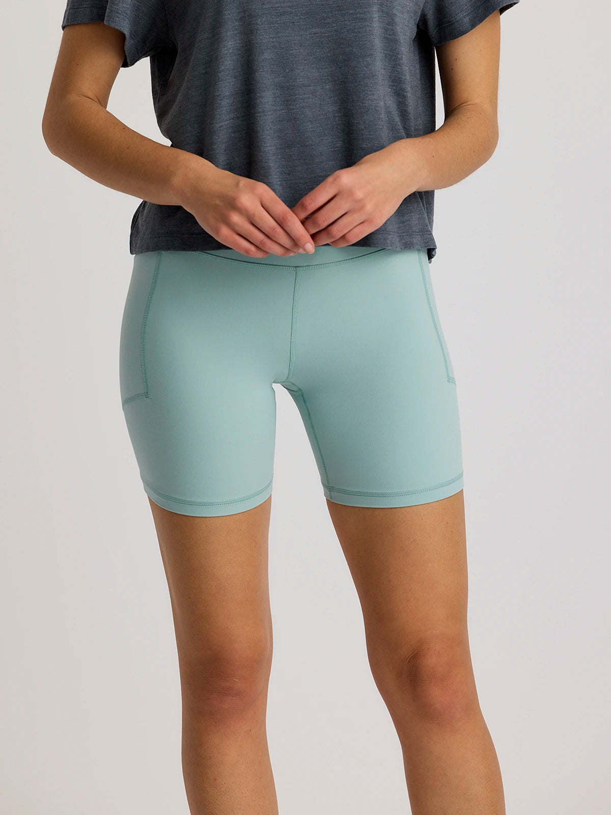 Chic Trends Unveiled Women's All Day 6" Pocket Short - Ocean Mist