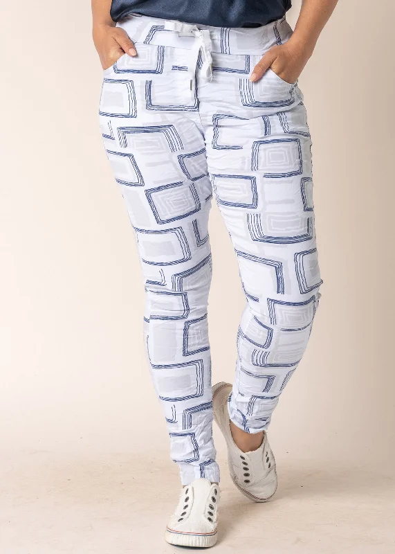 Sporty Fashion Offers Harp Pants in White