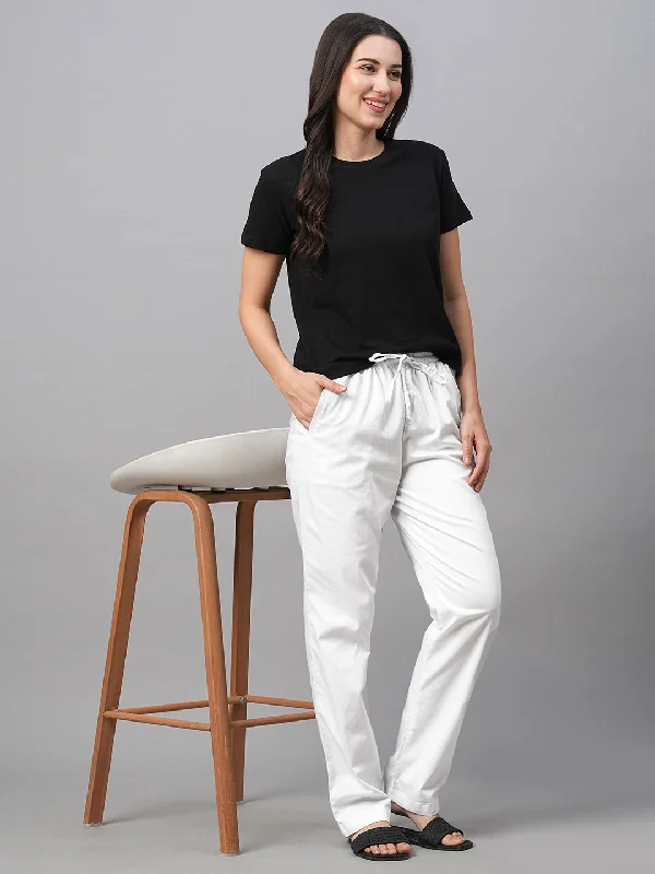 Chic Wardrobe Women's White Cotton Lycra Regular Fit Pant