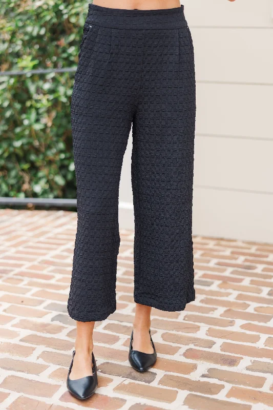 Chic Style, Always In Vogue Going Well Black Textured Trousers