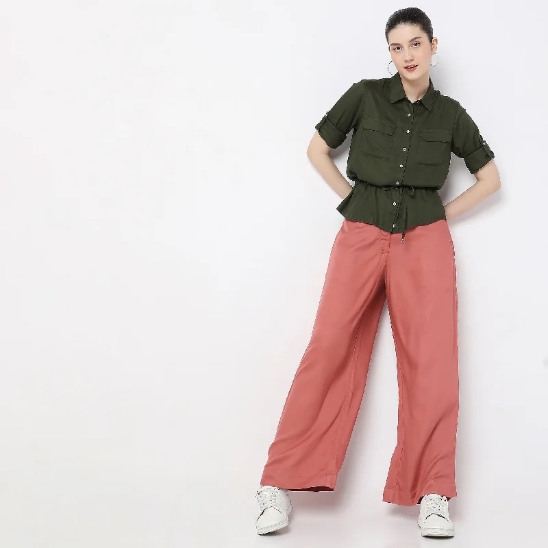 Affordable Trendy Fashion Regular Fit Solid Mid Rise Trousers