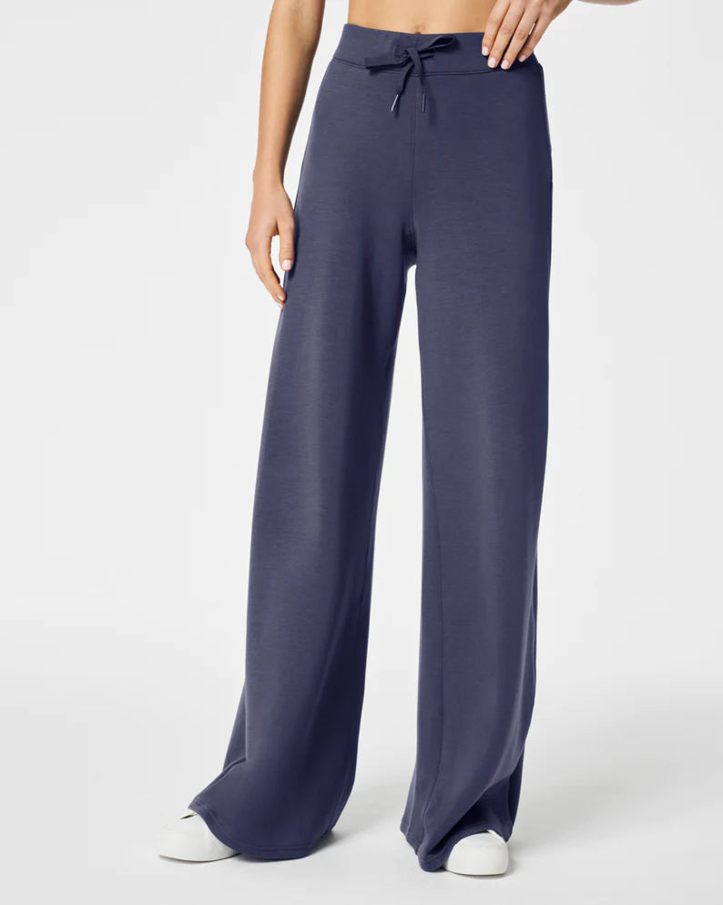 Women's Fashion Clothing AirEssentials Wide Leg Pants - Dark Storm